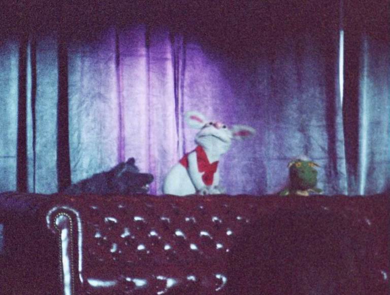 [AC2002_024.jpg thumbnail]