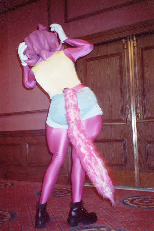 [AC2002_066.jpg thumbnail]