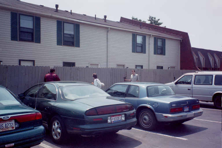 [AC2002_082.jpg thumbnail]