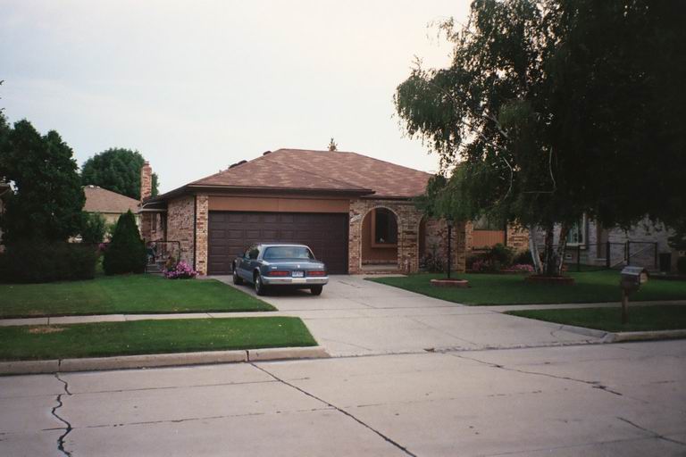 [AC2002_097.jpg thumbnail]