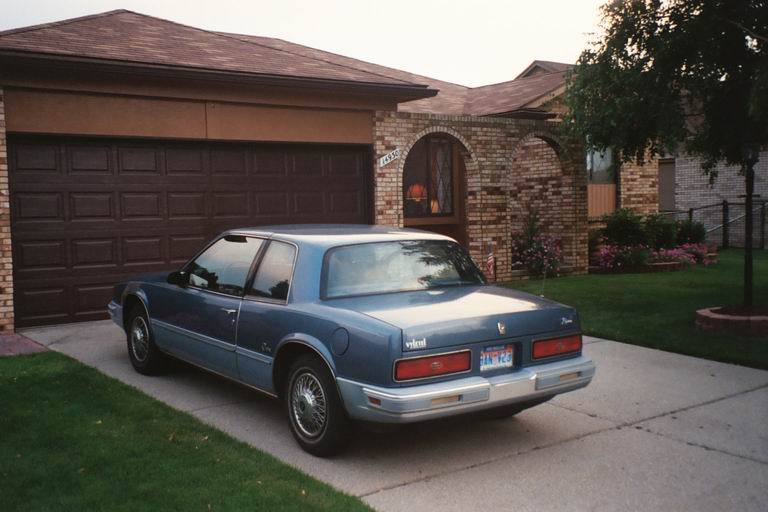 [AC2002_098.jpg thumbnail]