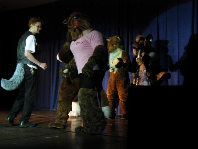 [ac2003_136.jpg thumbnail]