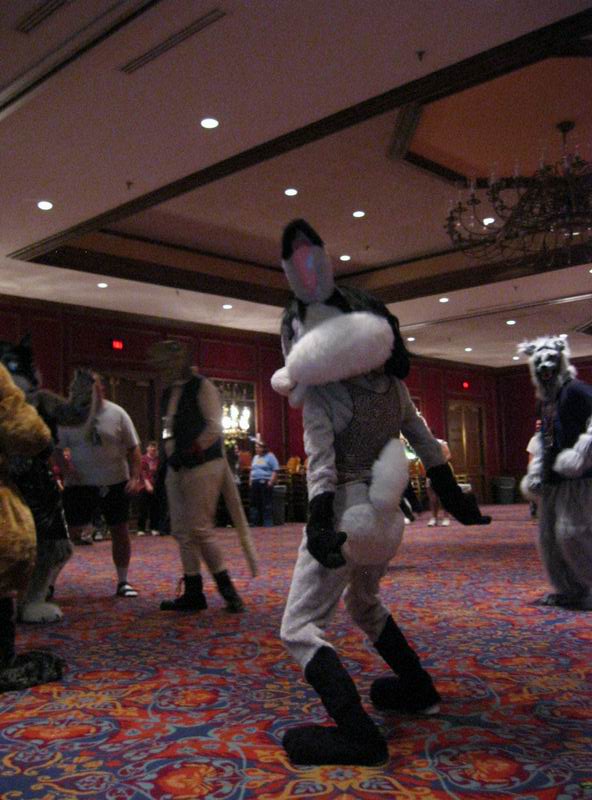 [AC2004_025.jpg thumbnail]