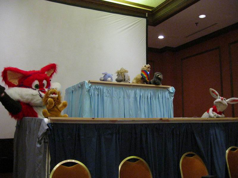 [AC2004_043.jpg thumbnail]