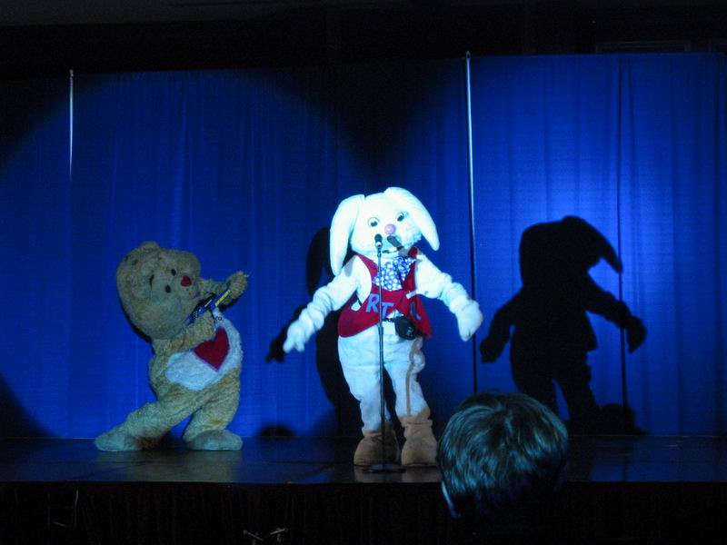 [AC2004_061.jpg thumbnail]