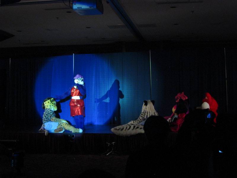 [AC2004_063.jpg thumbnail]