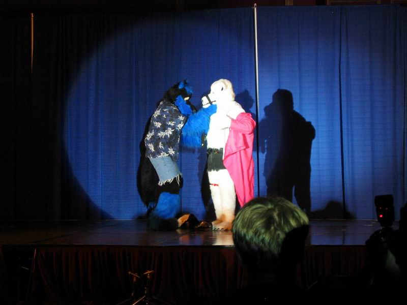 [AC2004_077.jpg thumbnail]