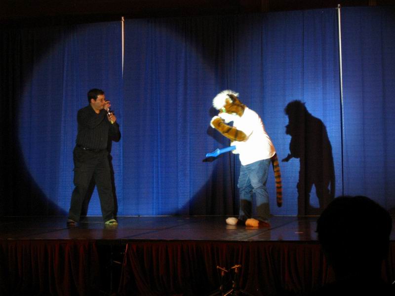 [AC2004_079.jpg thumbnail]