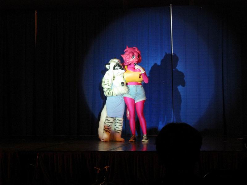 [AC2004_084.jpg thumbnail]