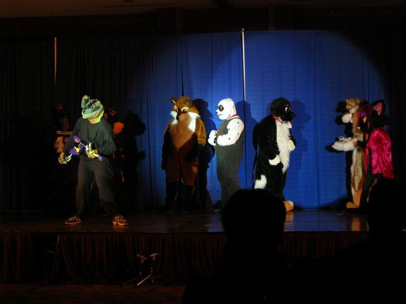 [AC2004_085.jpg thumbnail]