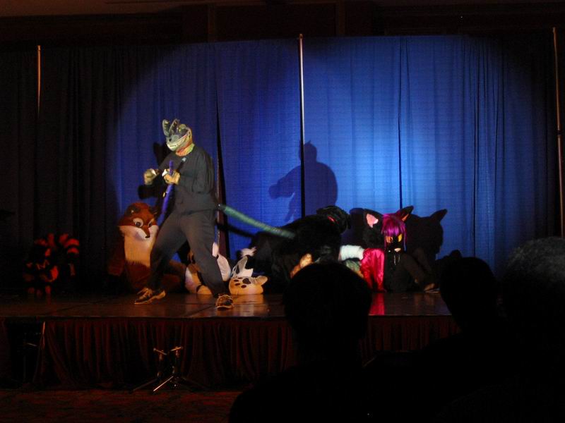 [AC2004_087.jpg thumbnail]