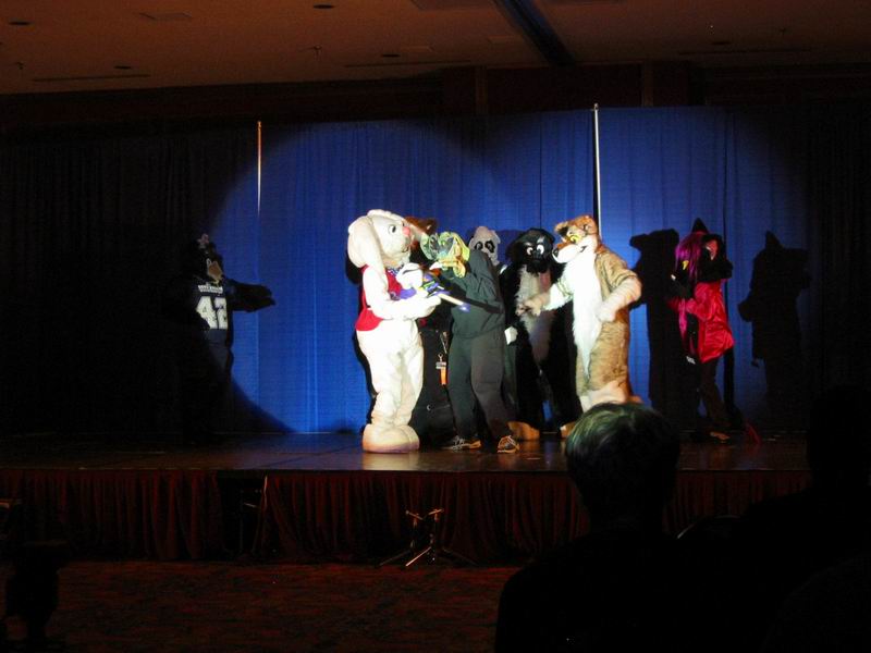 [AC2004_089.jpg thumbnail]