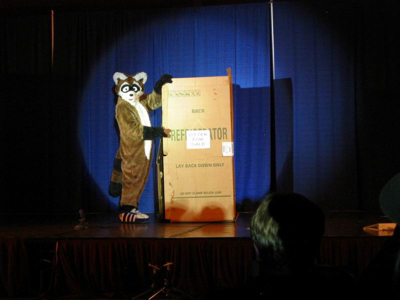 [AC2004_114.jpg thumbnail]