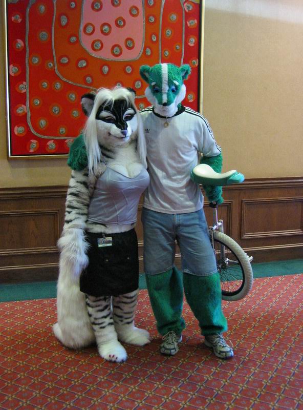 [AC2004_183.jpg thumbnail]