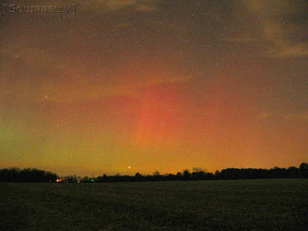 [Aurora20031030_7.jpg thumbnail]