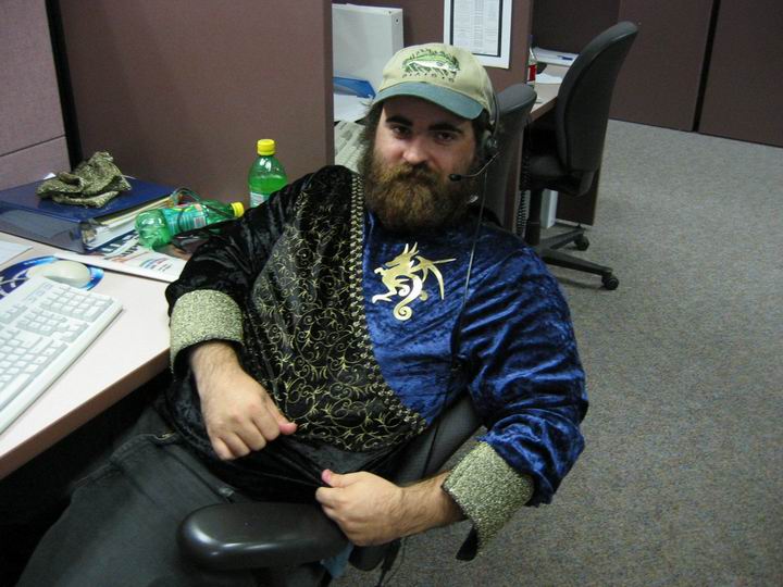 [Halloween2003_08.jpg thumbnail]