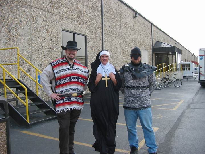 [Halloween2003_09.jpg thumbnail]