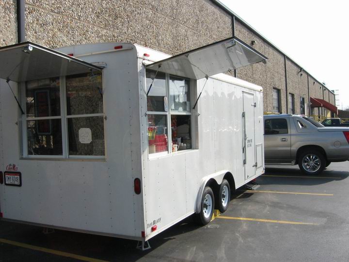 [Halloween2003_12.jpg thumbnail]