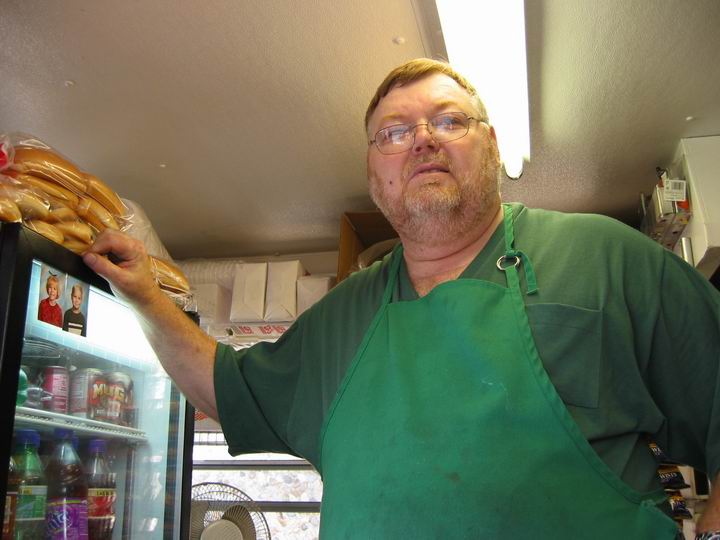 [Halloween2003_13.jpg thumbnail]