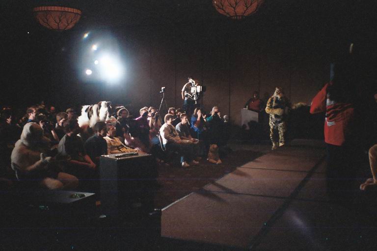 [MFF2002_07.jpg thumbnail]