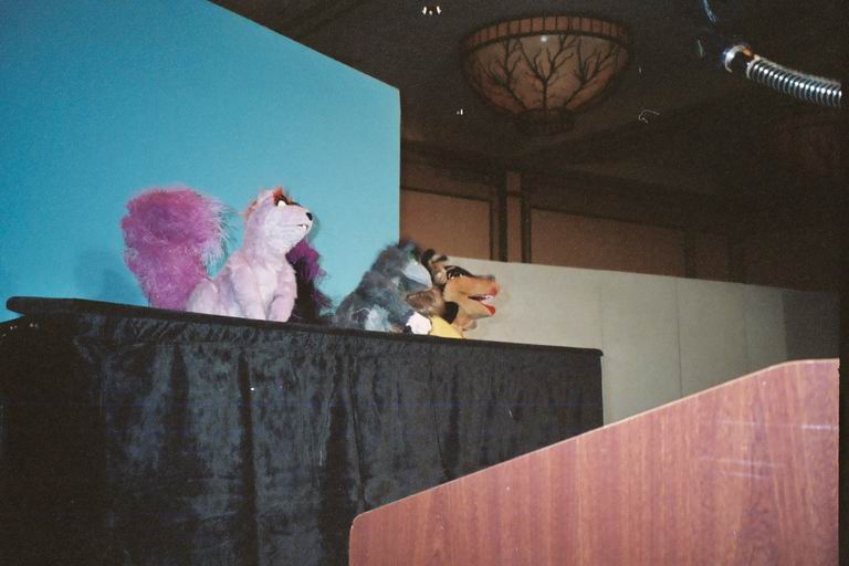 [MFF2002_08.jpg thumbnail]