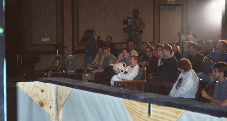 [MFF2002_13.jpg thumbnail]