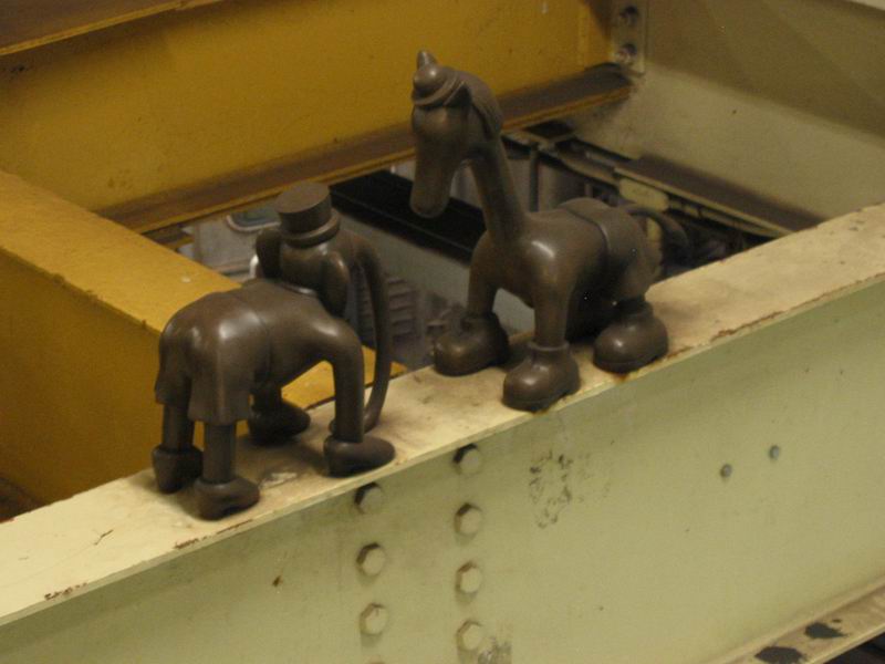 [NY2004_016.jpg thumbnail]