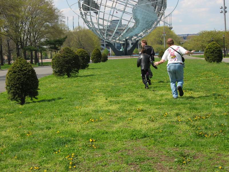 [NY2004_033.jpg thumbnail]