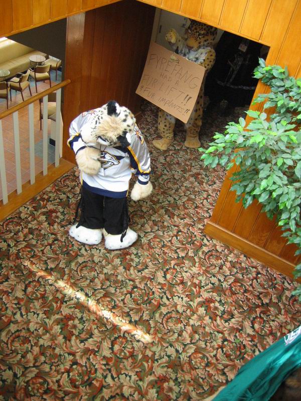 [RCFM2005_065.jpg thumbnail]