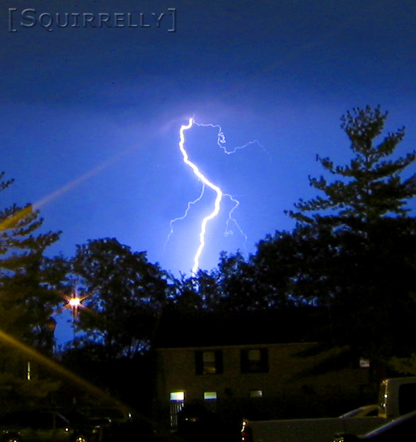 [Storm01_15.jpg thumbnail]